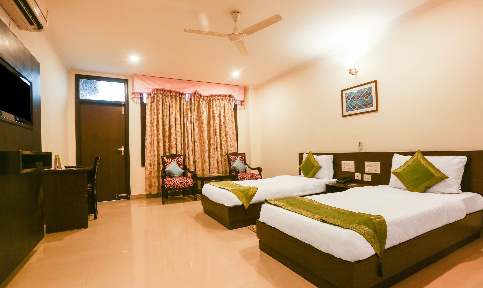 Hotel Treebo Trend Gk Conifer Dharamshala Esterno foto