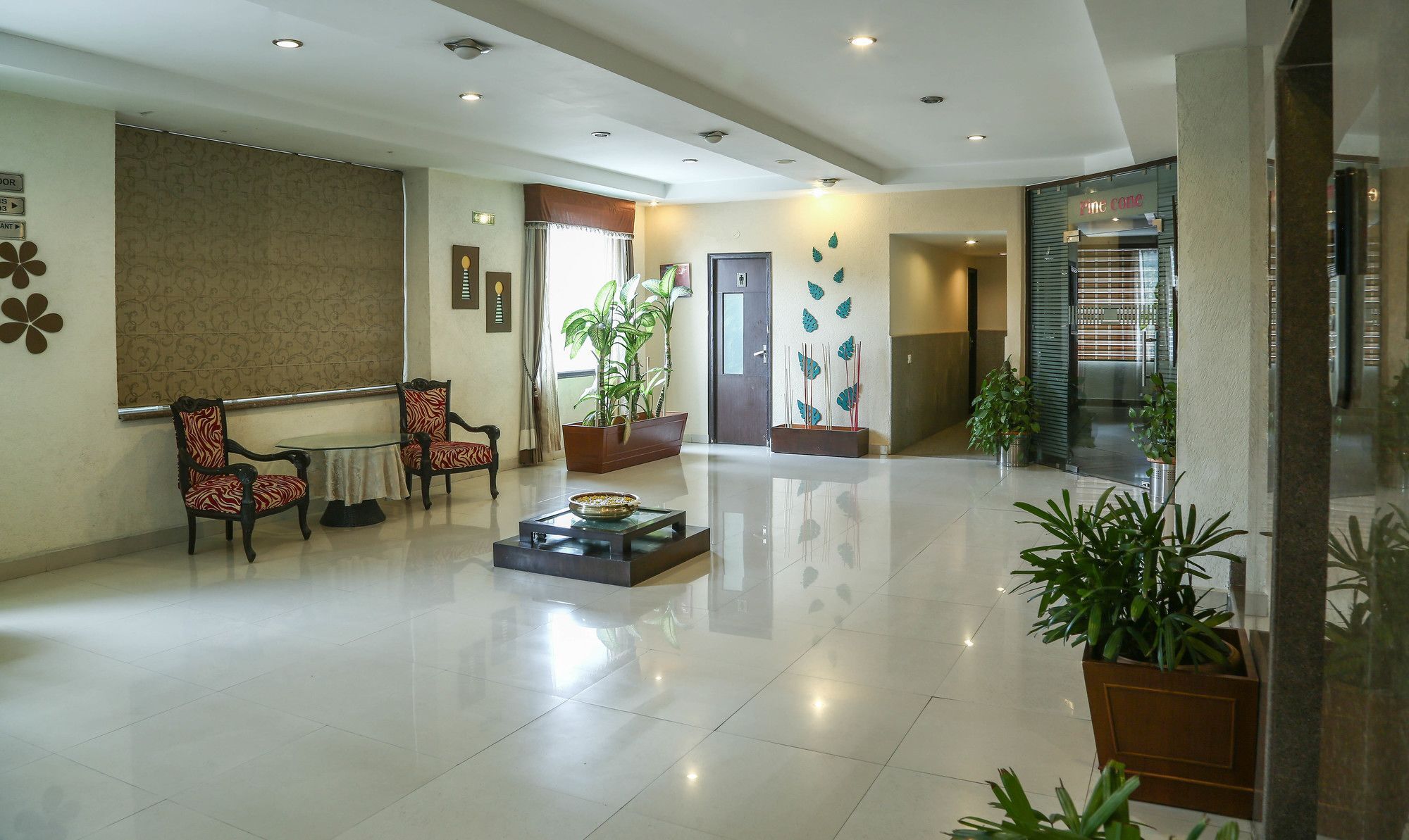 Hotel Treebo Trend Gk Conifer Dharamshala Esterno foto