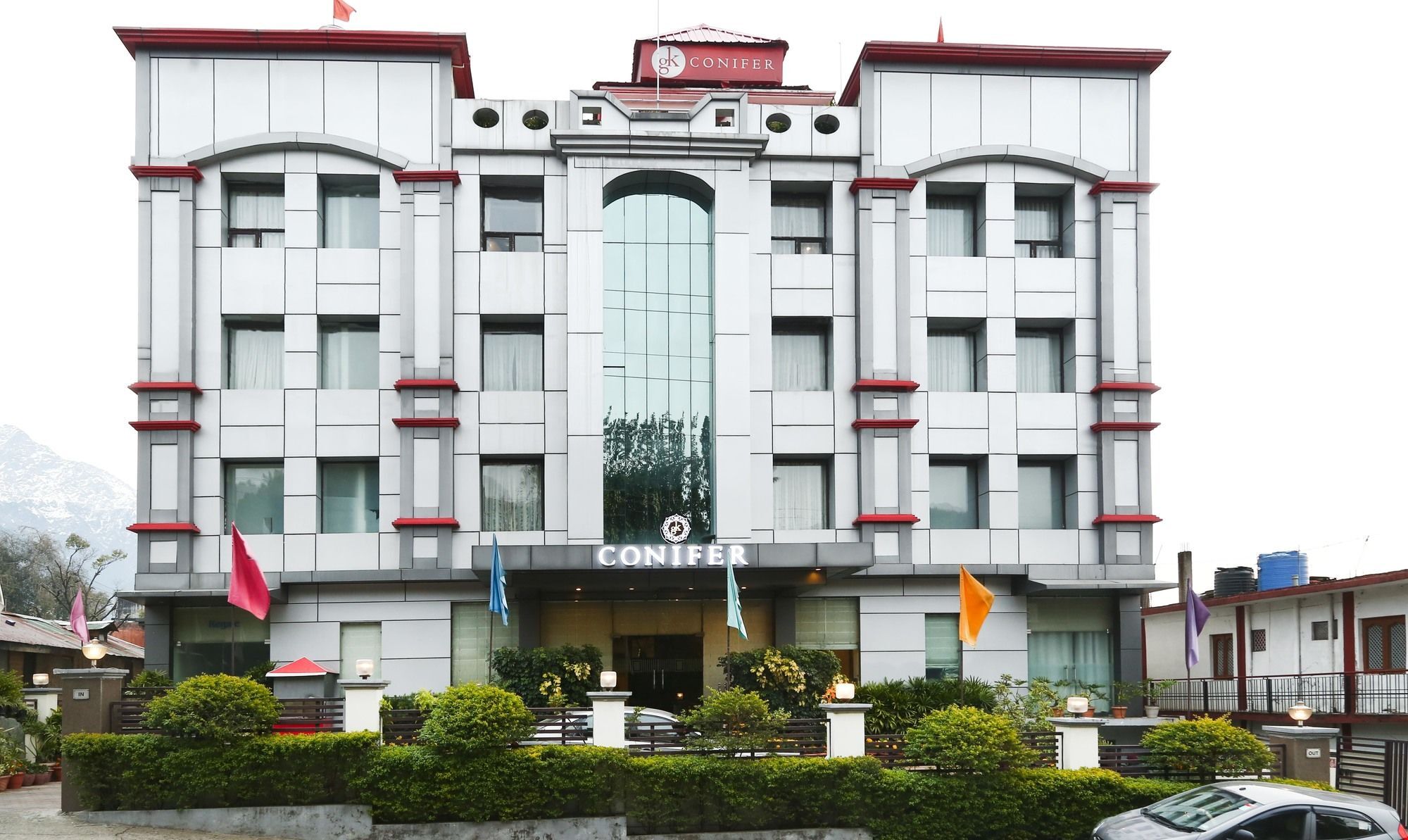 Hotel Treebo Trend Gk Conifer Dharamshala Esterno foto