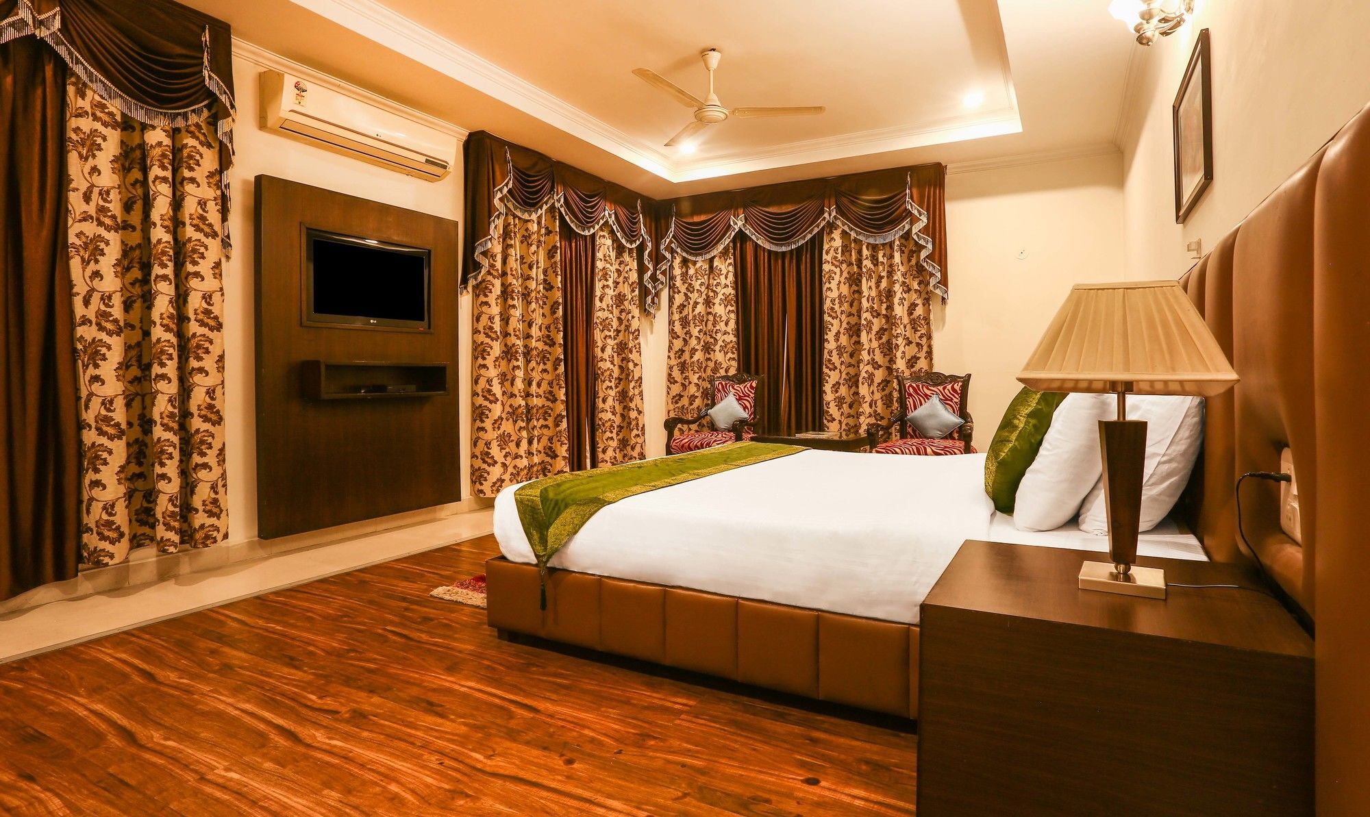 Hotel Treebo Trend Gk Conifer Dharamshala Esterno foto
