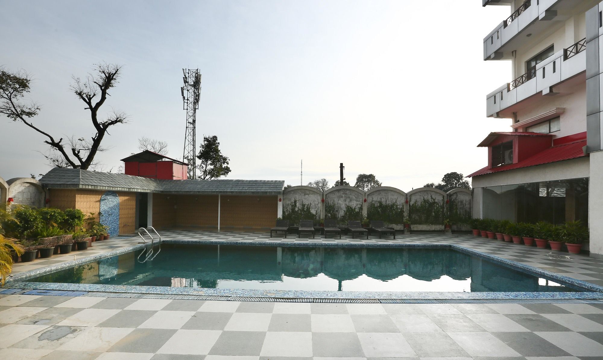 Hotel Treebo Trend Gk Conifer Dharamshala Esterno foto