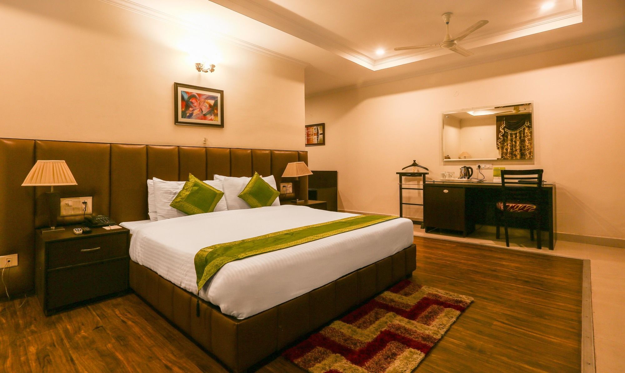 Hotel Treebo Trend Gk Conifer Dharamshala Esterno foto